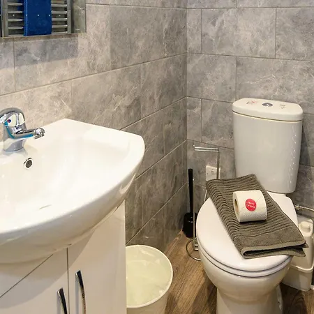 Little Coto Fully Equipped South West By Stae-homes בריסטול